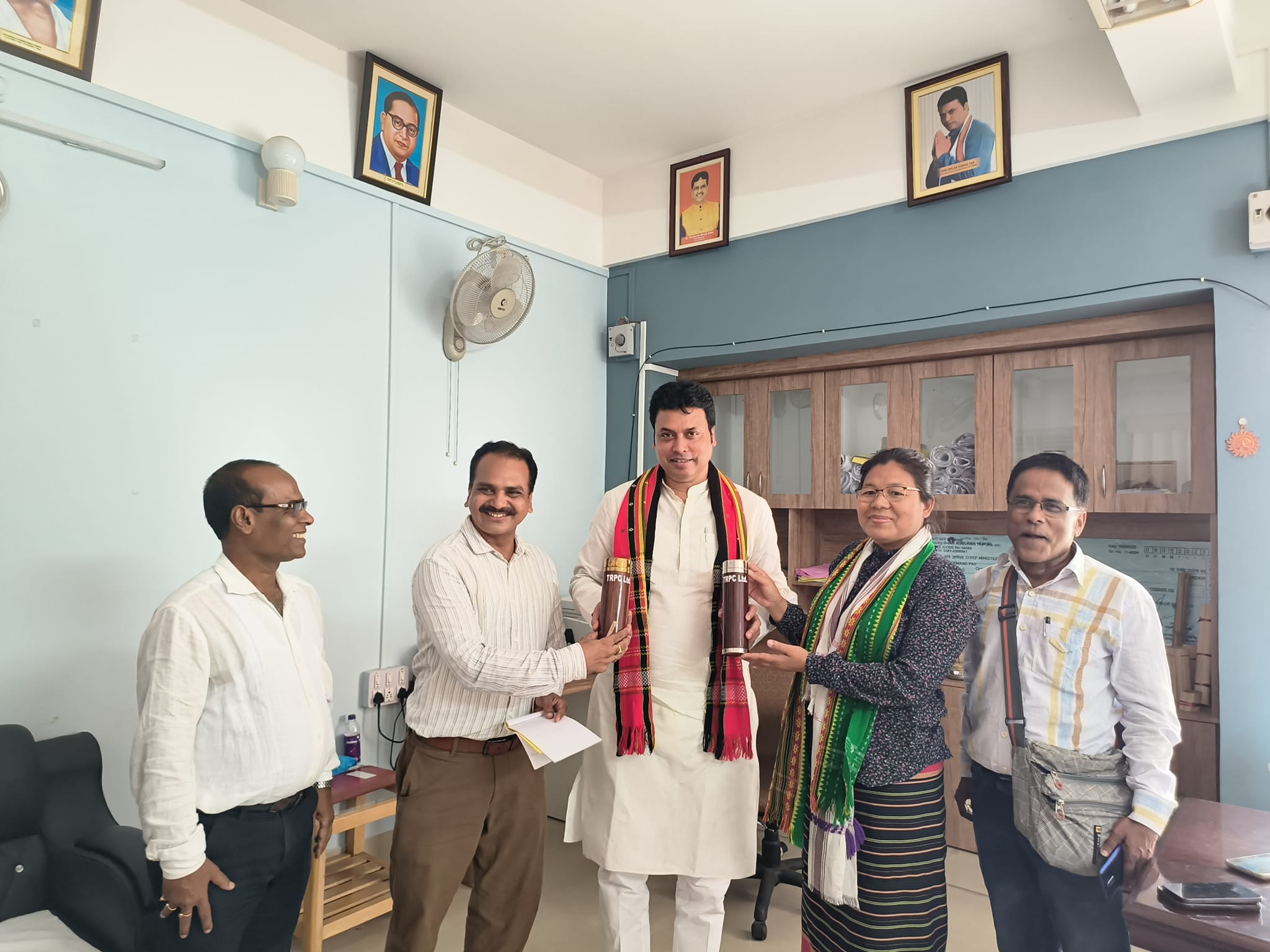 MP Biplab Kumar Deb Visits TRPC Office and Discusses Future Initiatives