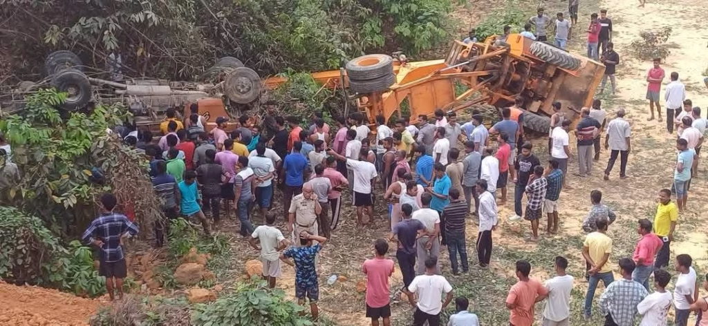 Deadly Crash: Sand Truck Overturns, Rescue Effort Fails 4 img 7786 1