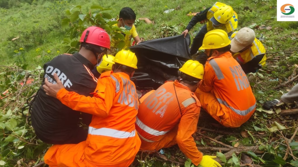 Tragic Helicopter Crash in Kedarnath Sector: Rescue Operations Underway, Aryan Aviation Services Suspended 2 img 9313 1