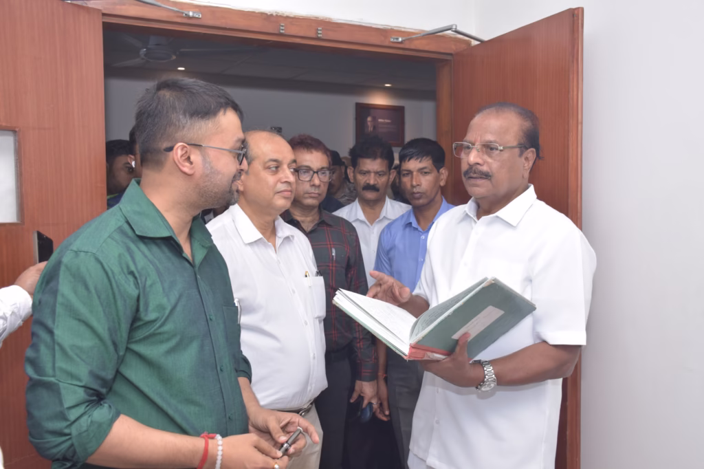 Governor Indrasena Reddy Nallu