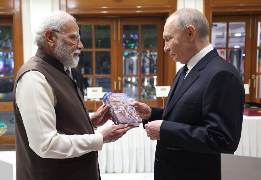 PM Modi Gifts President Putin