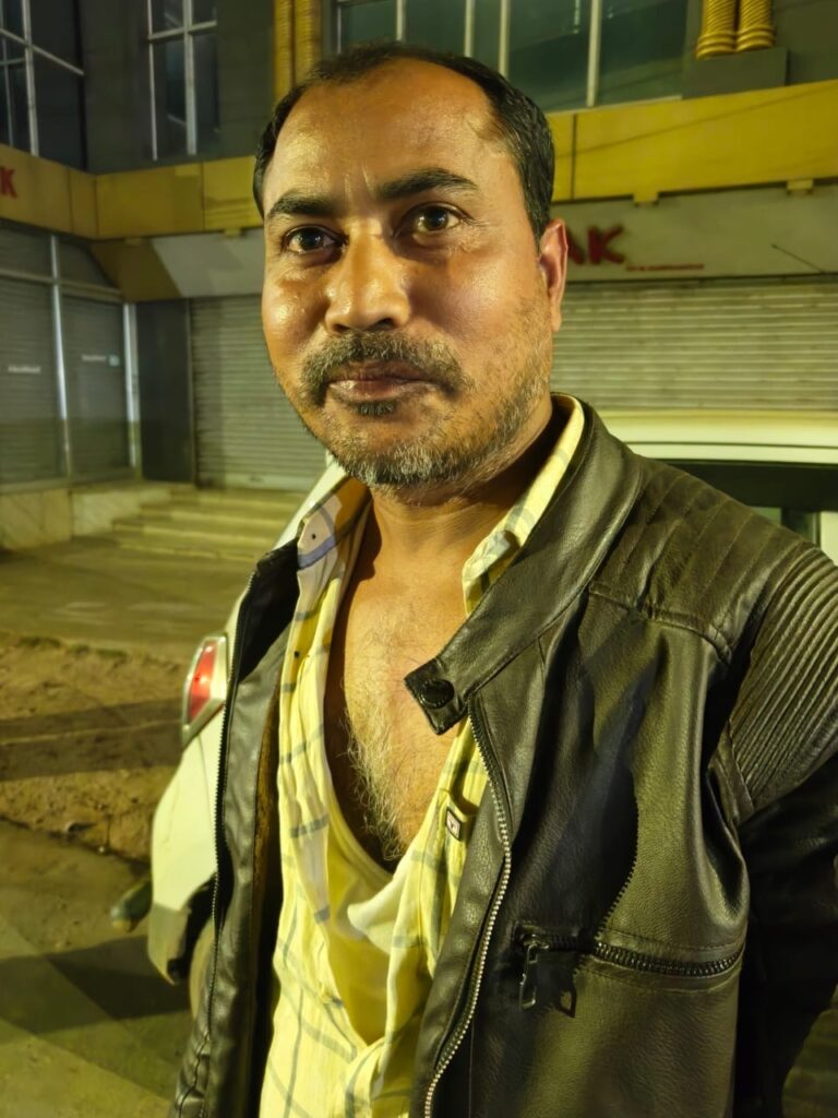 2ef7cb86 f325 4b51 8d24 f19648d14455