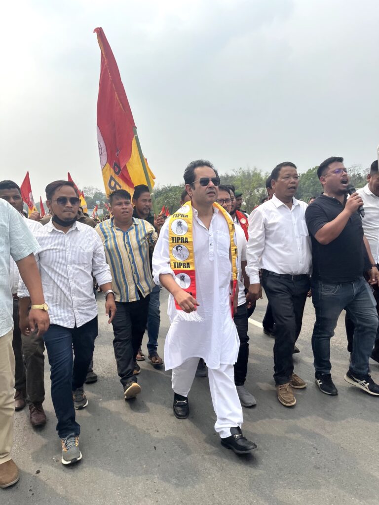 feedd51d 06df 4d70 b0e5 3fb1ddc942cd