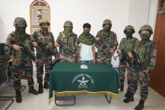 assam rifles customs recover morphine worth rs 18 lakh one held