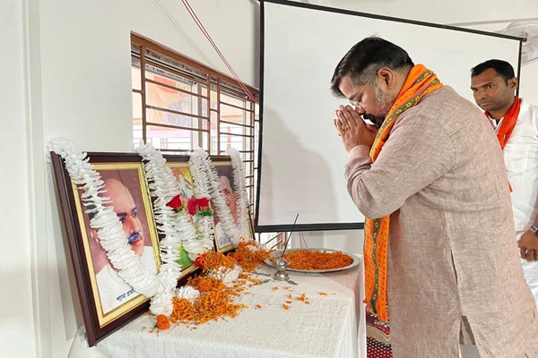 sushanta joins bjps training programme at rajnagar mandal