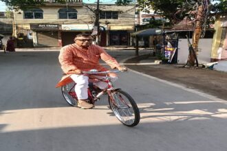 tripura power minister ratan lal nath cycles to work leads austerity drive
