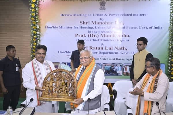 union minister manohar lal khattar reviews power sector in tripura