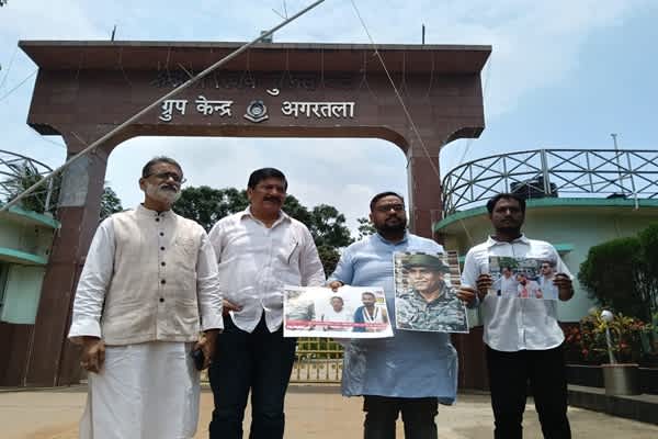 congress leaders protest crpf assault deputation submitted to dig at salbagan camp