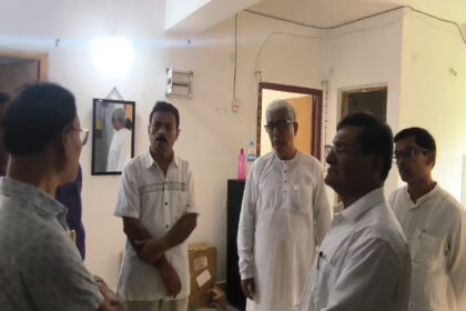 former cm visits ramnagar blast site meets bereaved family