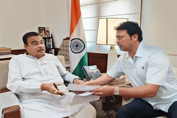 former cm biplab deb meets union minister nitin gadkari pushes for urgent road infrastructure reforms in tripura
