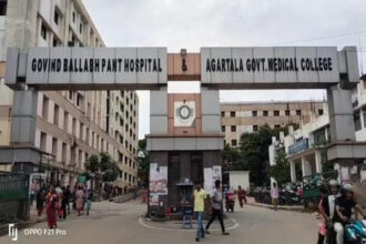 gb doctors resume private practice temporarily as ban notification still awaited