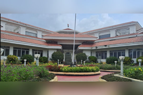 tripura hc holds police officer guilty of contempt for unjustified arrest imposes rs 2000 fine