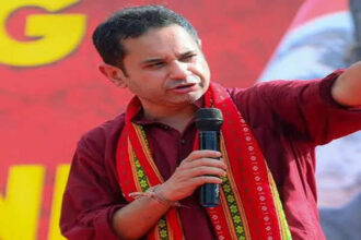 pradyot accuses amc of targeting poor vendors questions inaction on land encroachments