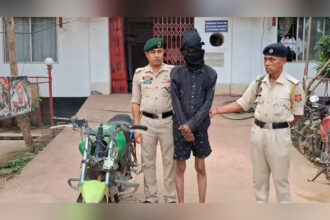 bankumari snatching one held motorcycle impounded
