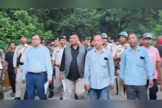 surrendered militants withdraw 72 hour strike after talks with district magistrate
