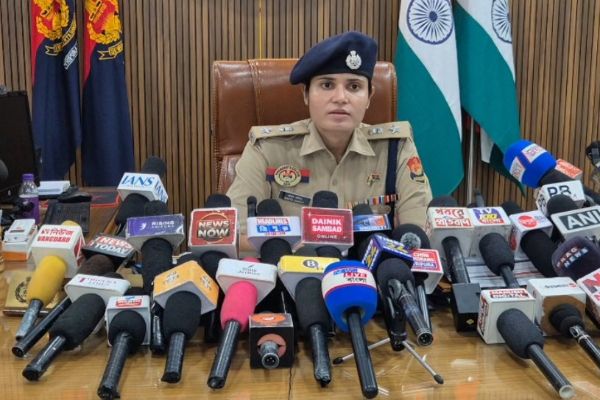 traffic police announces special measures for durga puja strict rules for pass issuance