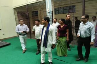 minister sudhangshu das conducts surprise inspection of hostels promises swift action on food water concerns